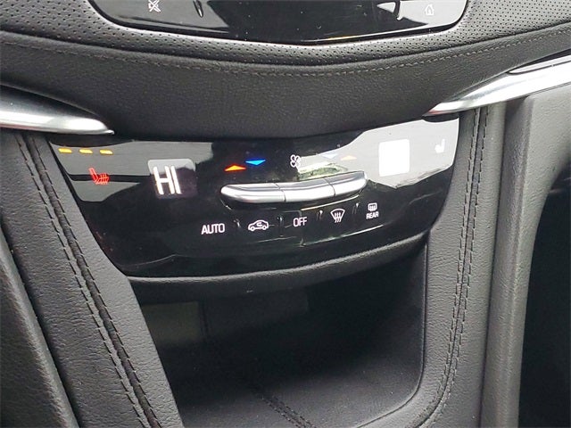 2023 Cadillac XT6 Luxury