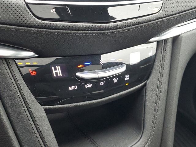 2024 Cadillac XT6 Luxury