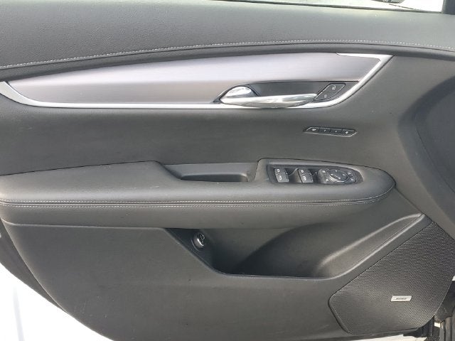 2025 Cadillac XT6 Luxury