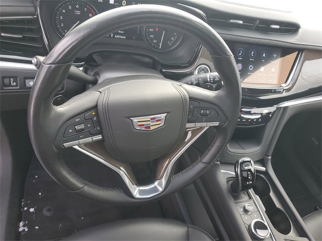 2023 Cadillac XT6 Premium Luxury