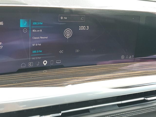 2025 Cadillac Escalade ESV Premium