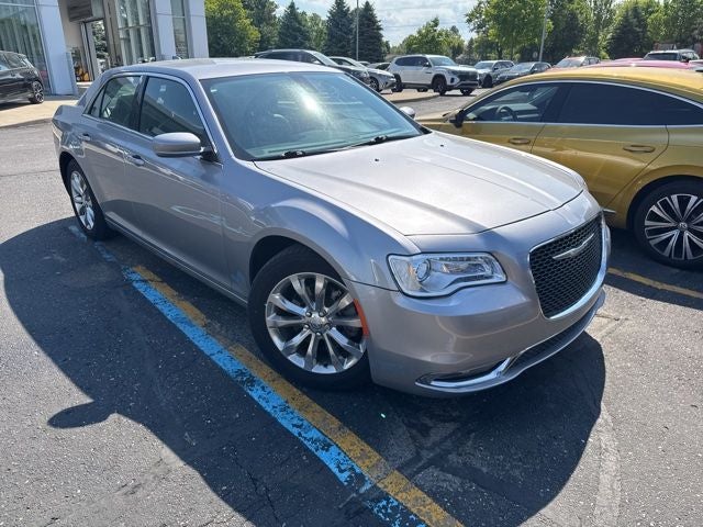 2016 Chrysler 300 Limited AWD's photo