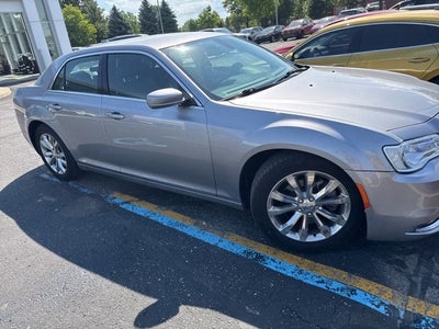 2016 Chrysler 300 Limited