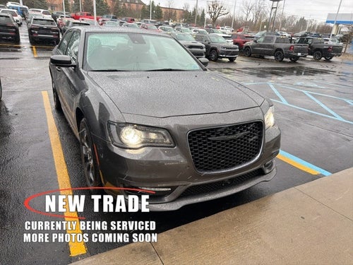 2023 Chrysler 300 Touring