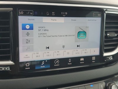 2023 Chrysler Pacifica Touring L