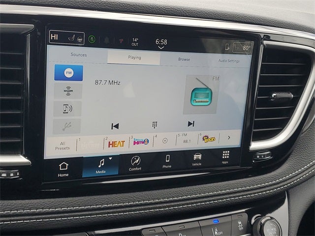 2026 Chrysler Pacifica Select