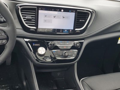 2027 Chrysler Pacifica Limited
