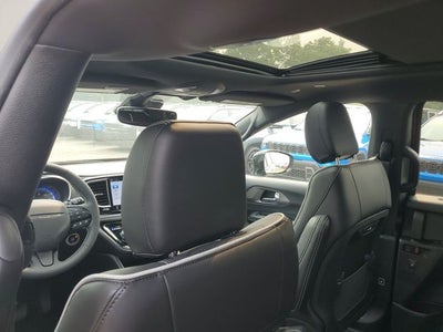 2027 Chrysler Pacifica Limited