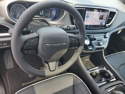 2027 Chrysler Pacifica Limited