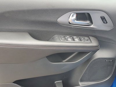 2027 Chrysler Pacifica Limited