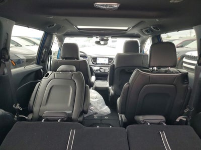 2027 Chrysler Pacifica Limited