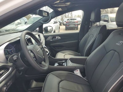 2026 Chrysler Pacifica Limited