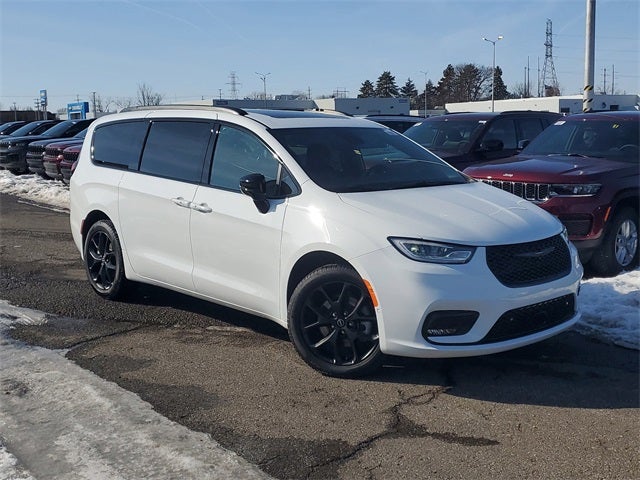 2026 Chrysler Pacifica Limited