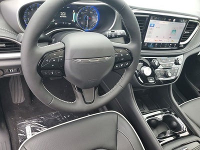 2027 Chrysler Pacifica Limited
