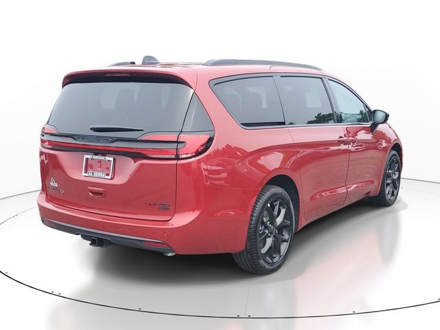 2027 Chrysler Pacifica Limited