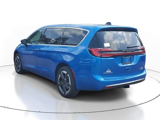 2027 Chrysler Pacifica Limited