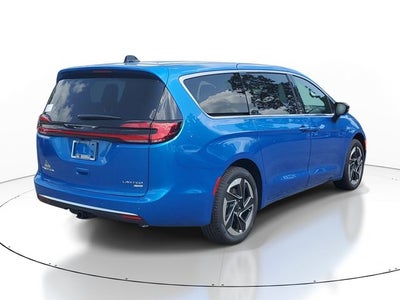 2027 Chrysler Pacifica Limited