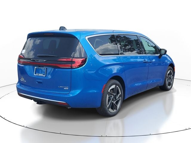 2027 Chrysler Pacifica Limited