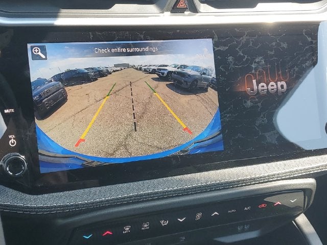 2026 Jeep Cherokee Laredo