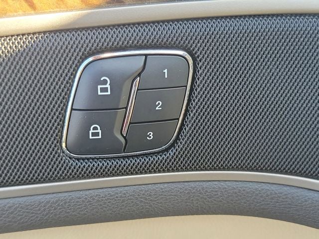 2014 Lincoln MKZ Base