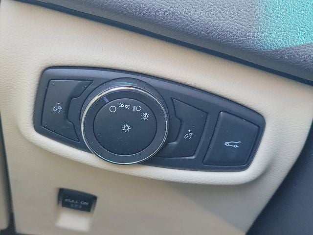 2014 Lincoln MKZ Base