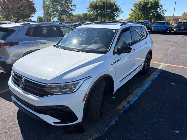 2024 Volkswagen Tiguan 2.0T SE R-Line Black