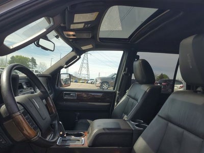2014 Lincoln Navigator L Base