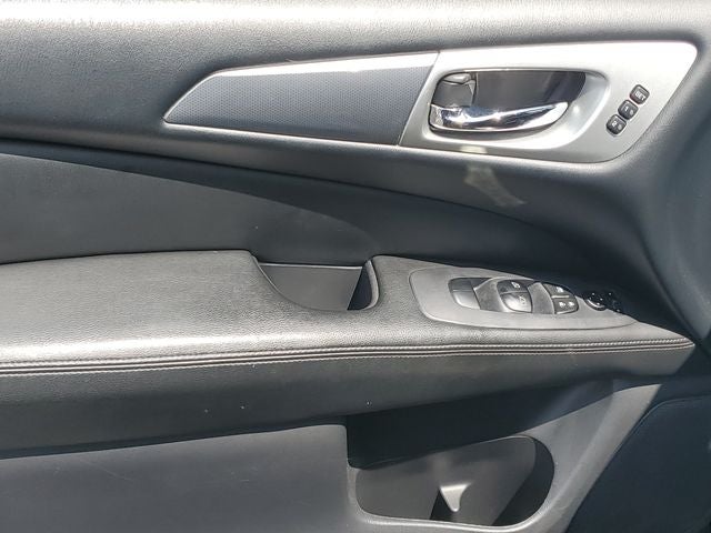 2018 Nissan Pathfinder S