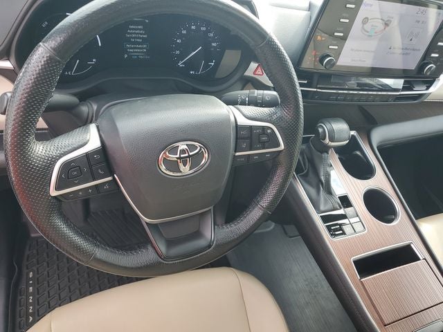 2024 Toyota Sienna LE 8 Passenger