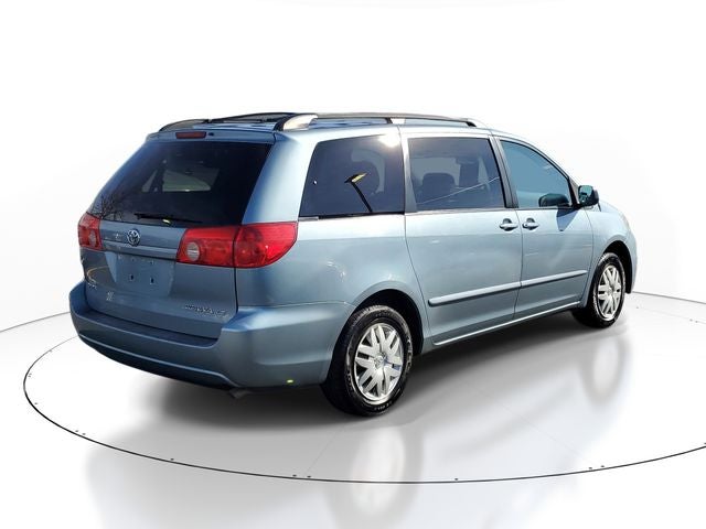 2006 Toyota Sienna Base
