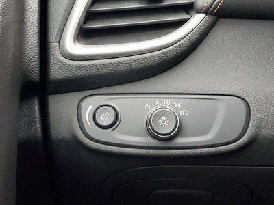 2022 Chevrolet Trax LT Midnight Edition