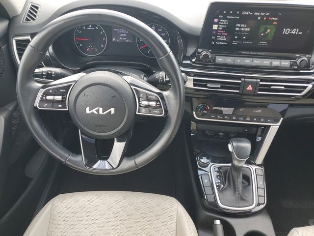 2023 Kia Seltos EX