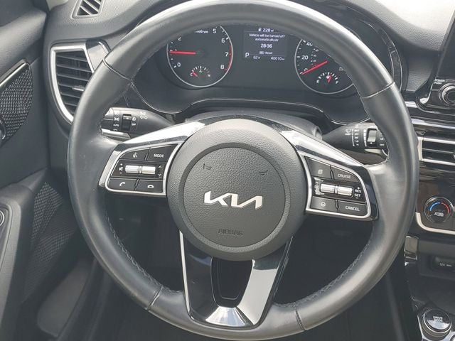 2023 Kia Seltos EX
