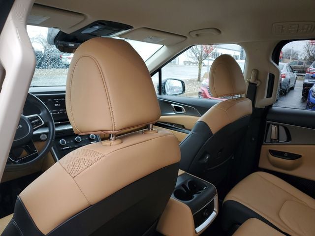 2024 Kia Carnival LX