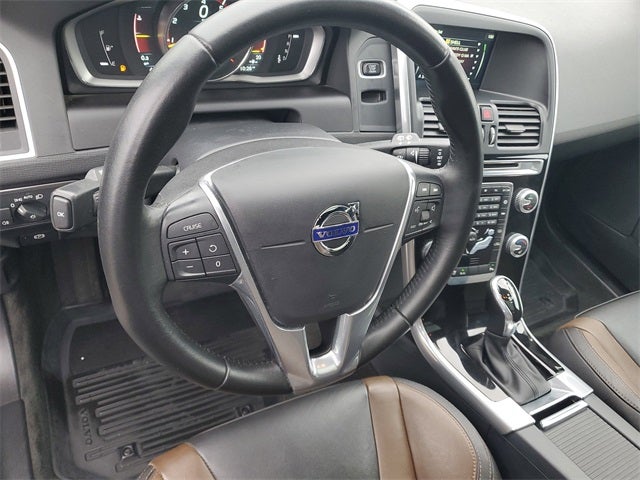 2016 Volvo XC60 T5 Premier