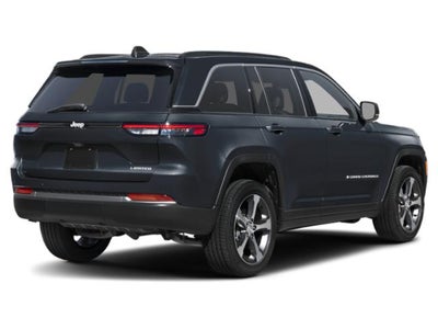 2027 Jeep Grand Cherokee Laredo
